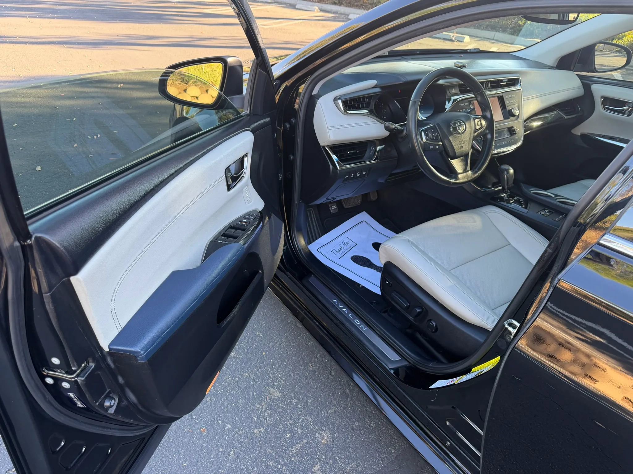 Used 2013 Toyota Avalon Limited FWD image 11