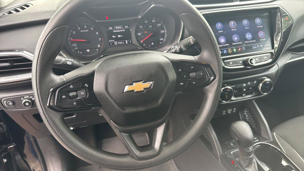 Used 2023 Chevrolet TrailBlazer LT w/ Convenience Package AWD/4WD image 13