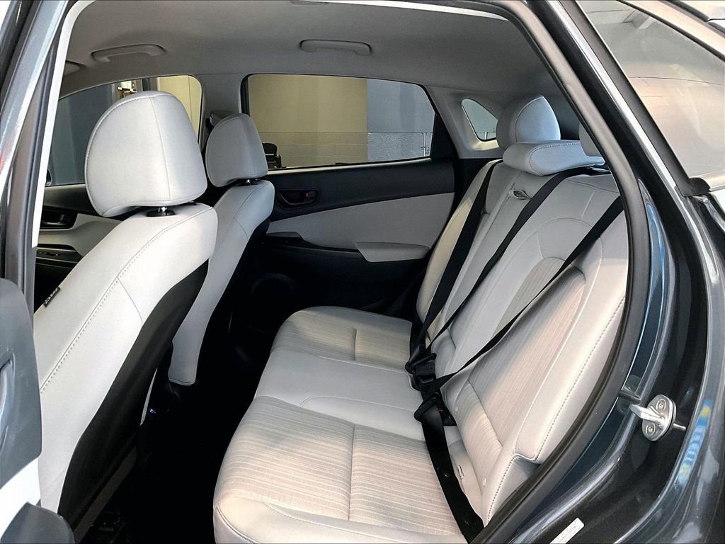 Used 2023 Hyundai Kona SEL image 21