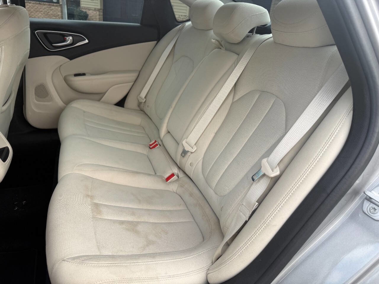 Used 2015 Chrysler 200 Limited w/ Convenience Group image 22