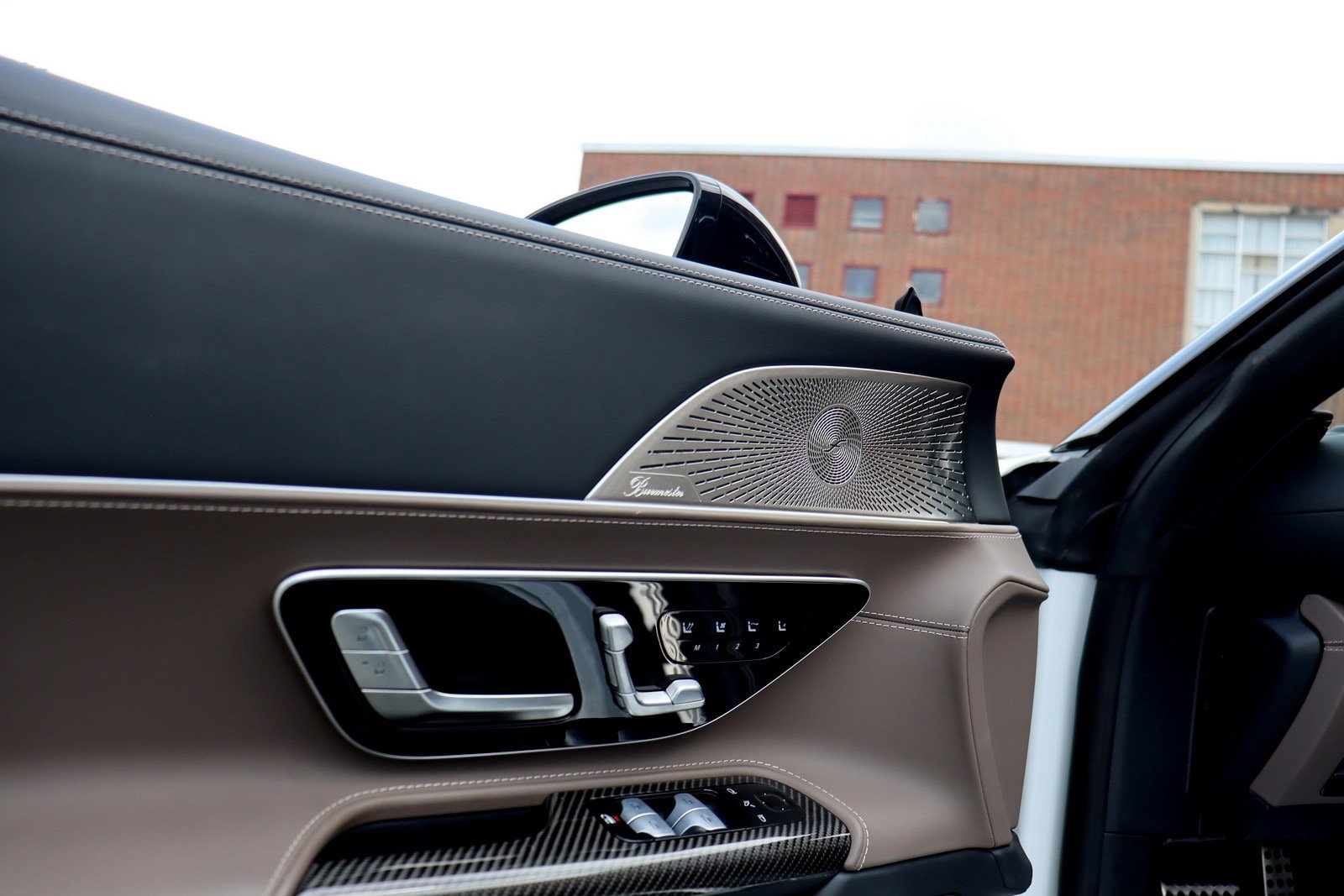 Used 2025 Mercedes-Benz SL 63 AMG 4MATIC image 11
