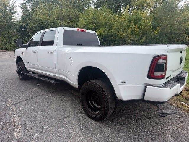 Used 2024 RAM 3500 Big Horn w/ Night Edition AWD/4WD image 6
