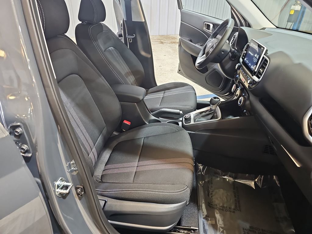 New 2026 Hyundai Venue SEL FWD image 10