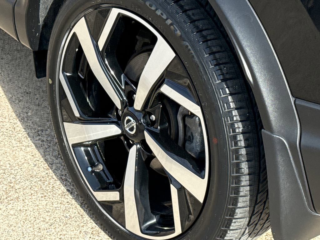Used 2022 Nissan Rogue Sport SL image 10