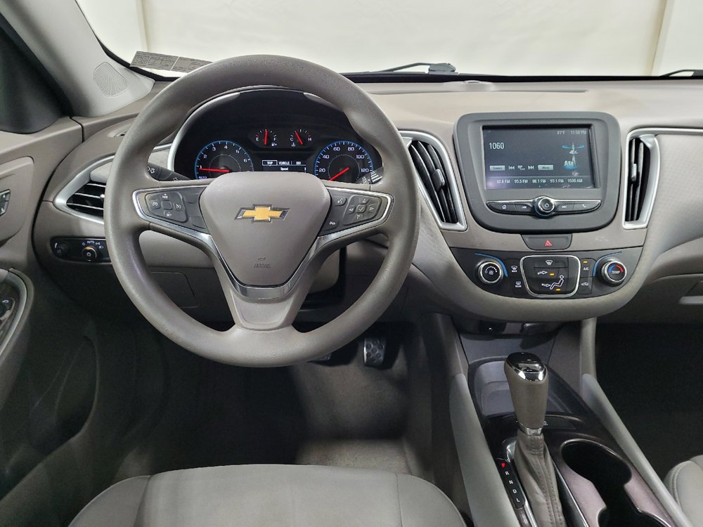Used 2017 Chevrolet Malibu LS FWD image 22