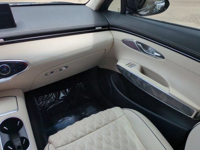 Used 2022 Genesis GV70 3.5T Sport w/ Sport Advanced Package AWD/4WD image 15