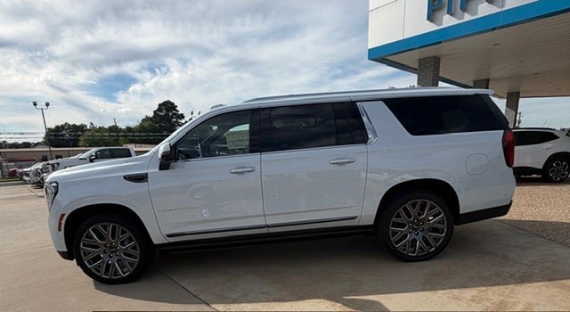 New 2026 GMC Yukon XL Denali Ultimate AWD/4WD image 4