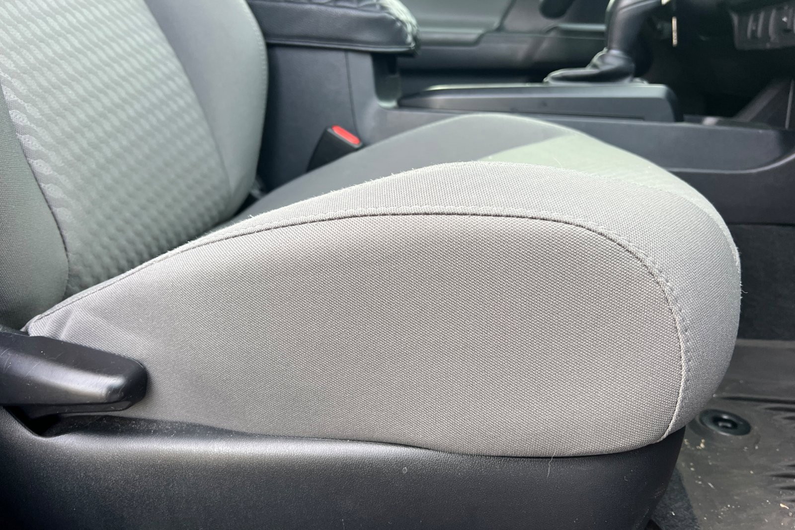 Used 2022 Toyota Tacoma SR image 22