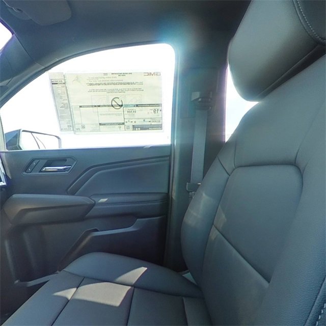 New 2026 GMC Canyon Elevation w/ Convenience Package image 27