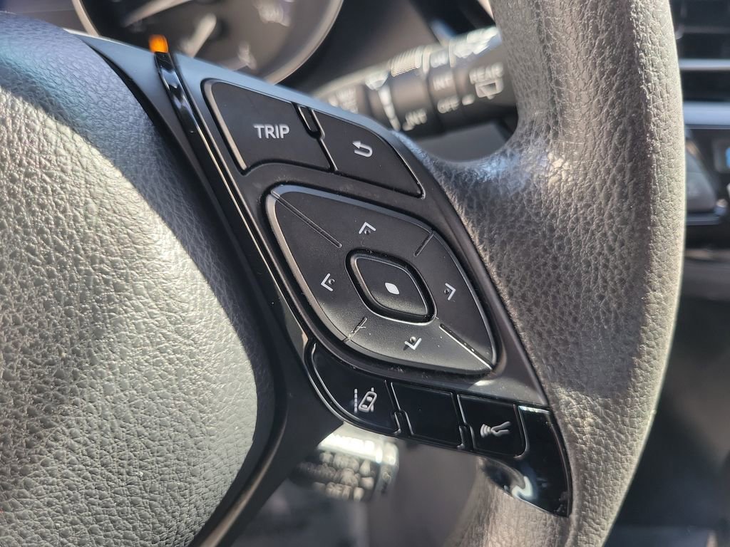 Used 2021 Toyota C-HR LE image 22