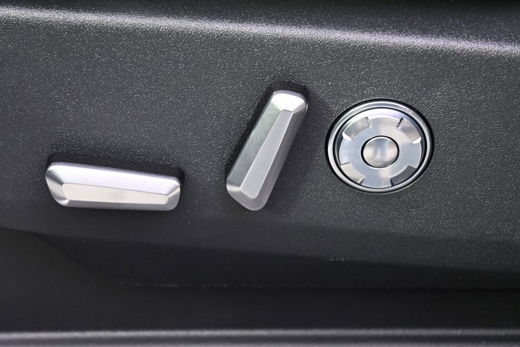 New 2026 Lincoln Navigator Reserve w/ Jet Appearance Package image 14