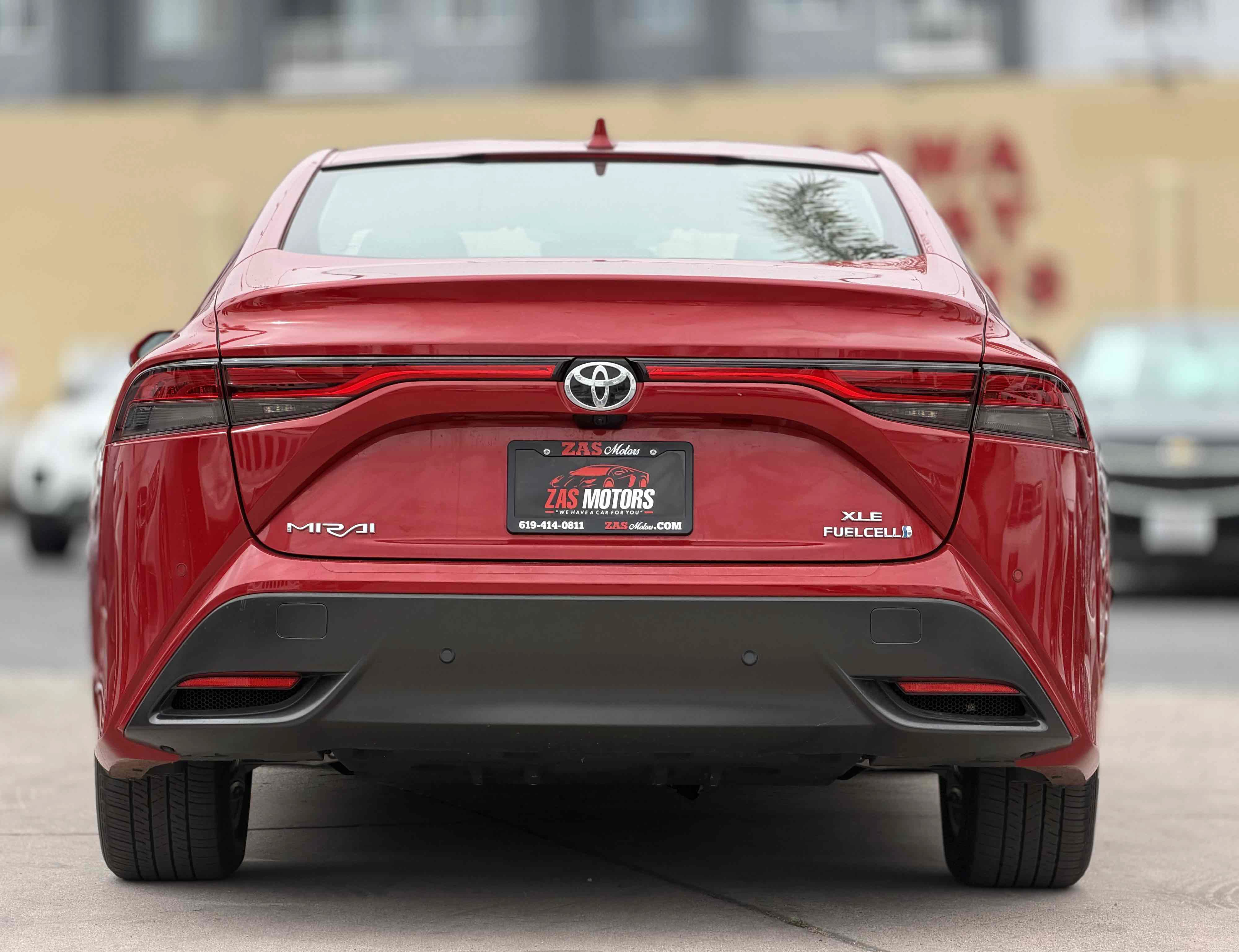 Used 2023 Toyota Mirai w/ Advanced Technology Package RWD image 5