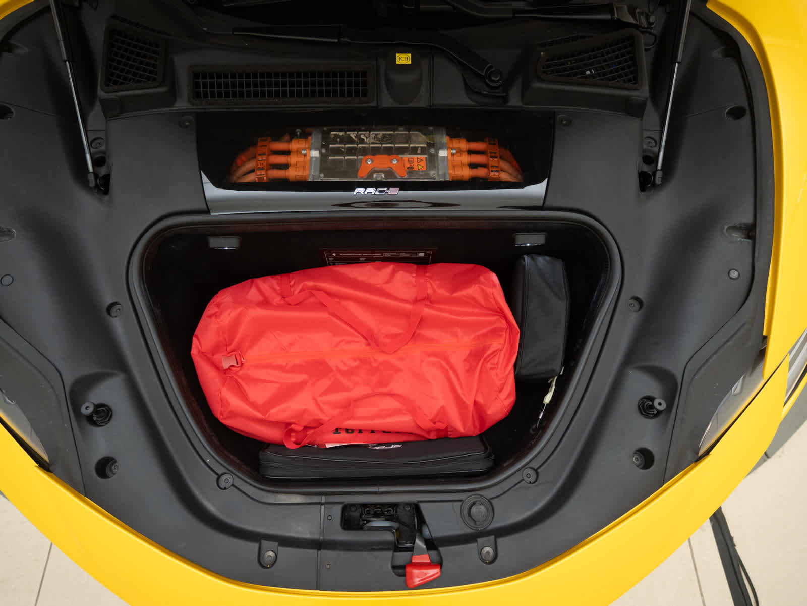 Certified 2022 Ferrari SF90 Spider image 33