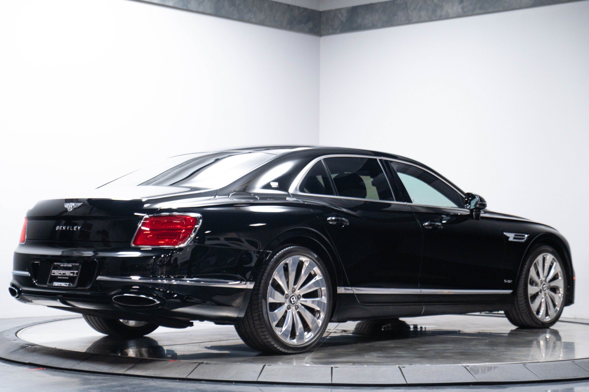 Used 2020 Bentley Flying Spur W12 AWD/4WD image 21