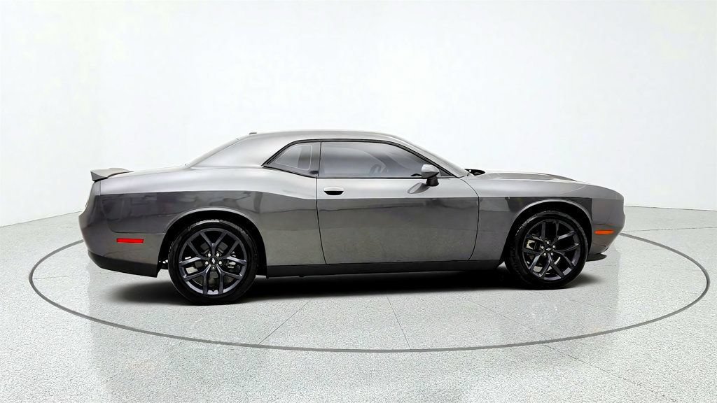 Used 2021 Dodge Challenger SXT w/ Blacktop Package RWD image 4