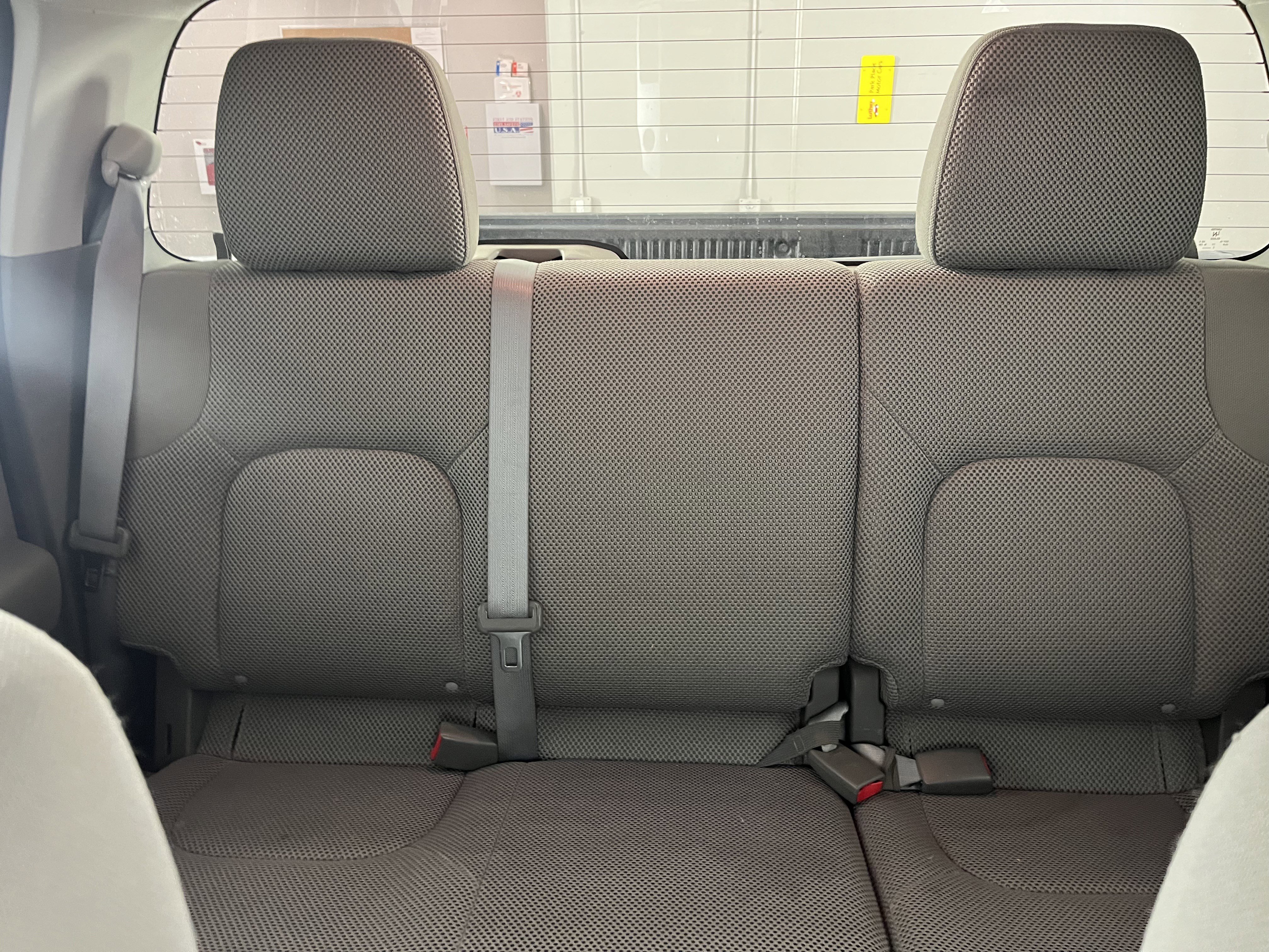 Used 2012 Nissan Frontier SV image 22