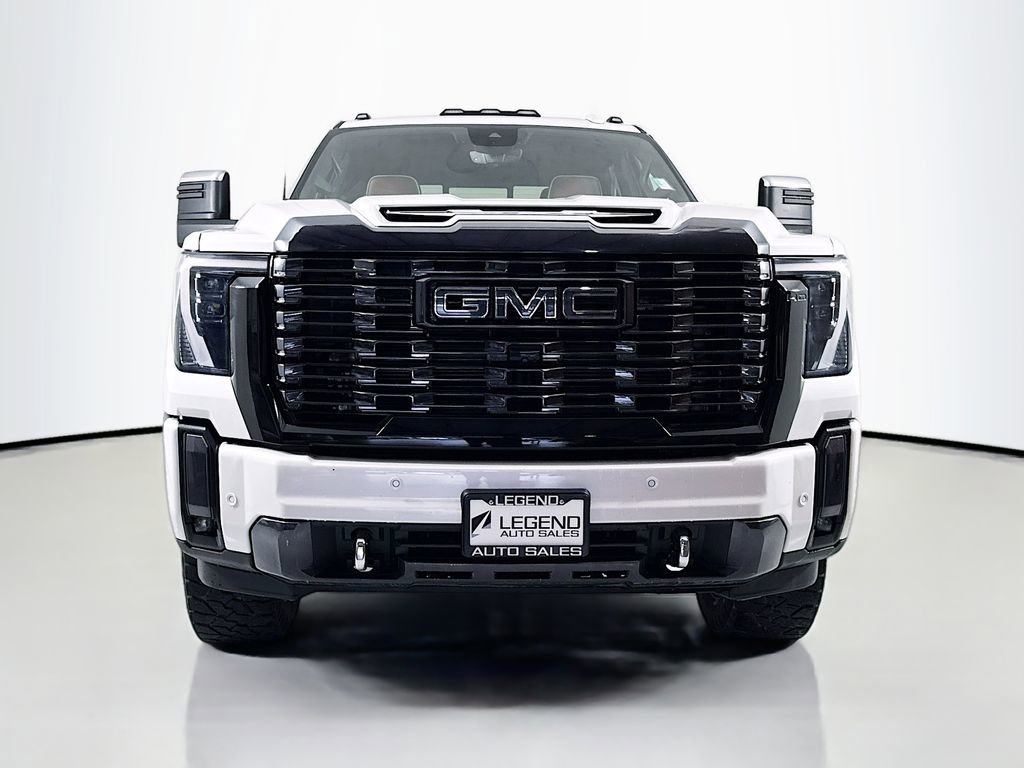 Used 2024 GMC Sierra 3500 Denali Ultimate AWD/4WD image 2