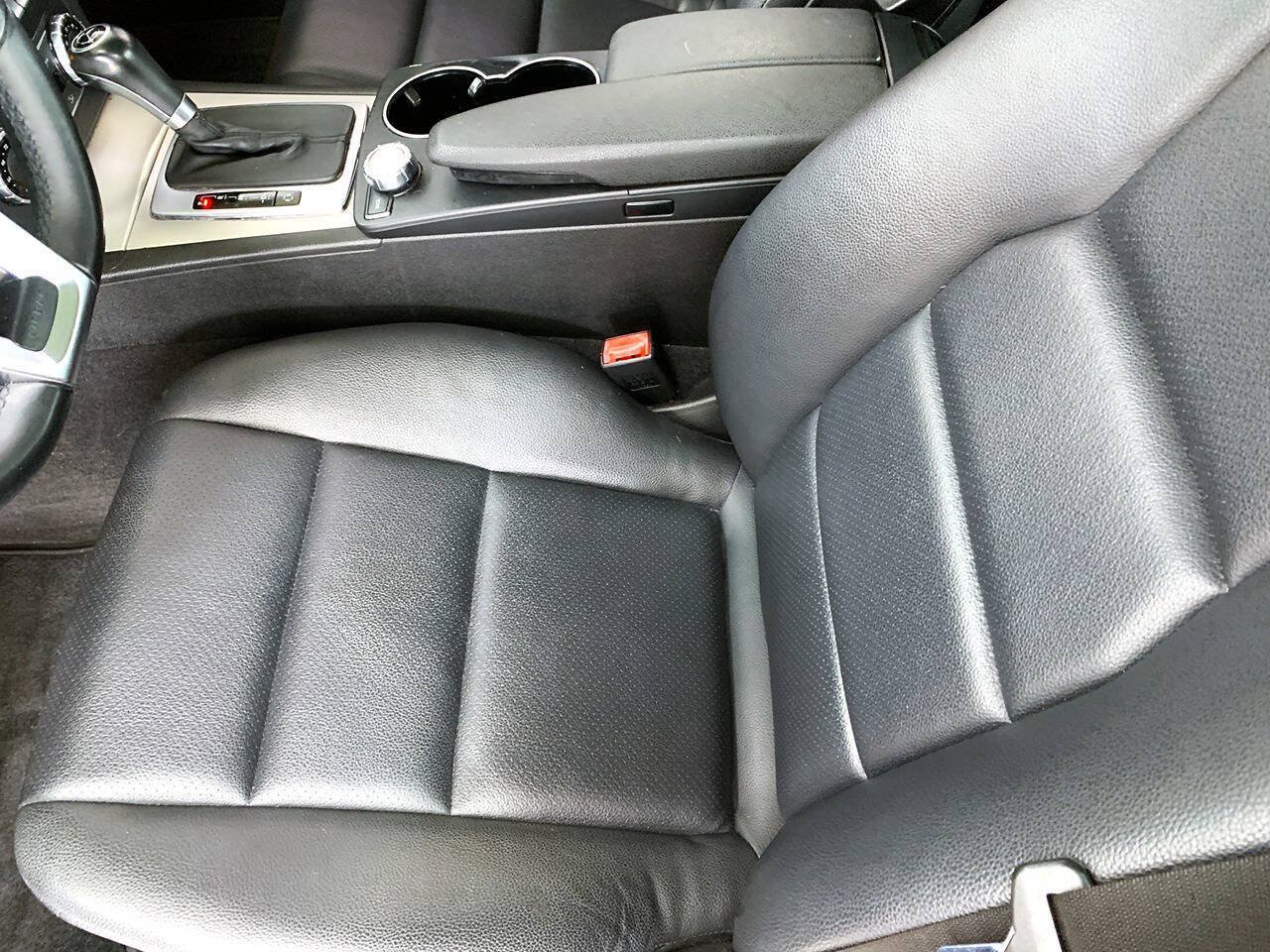 Used 2013 Mercedes-Benz C 300 4MATIC Sedan image 11