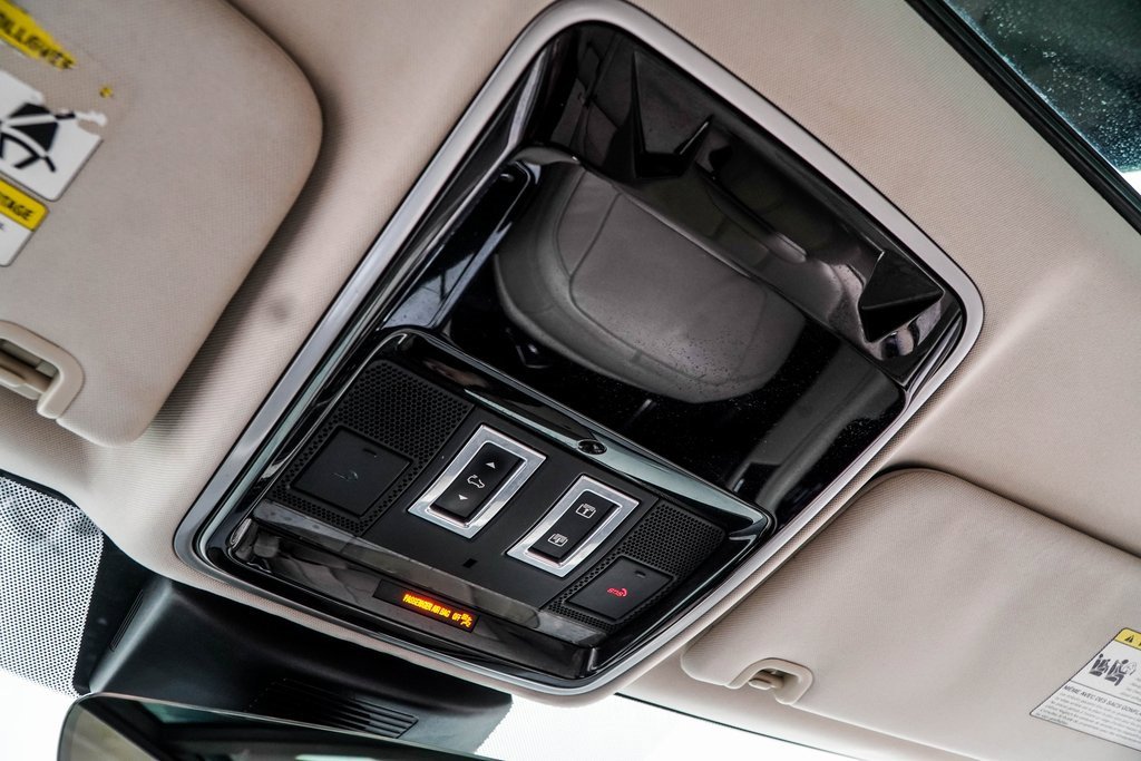 Used 2019 Land Rover Range Rover HSE image 40