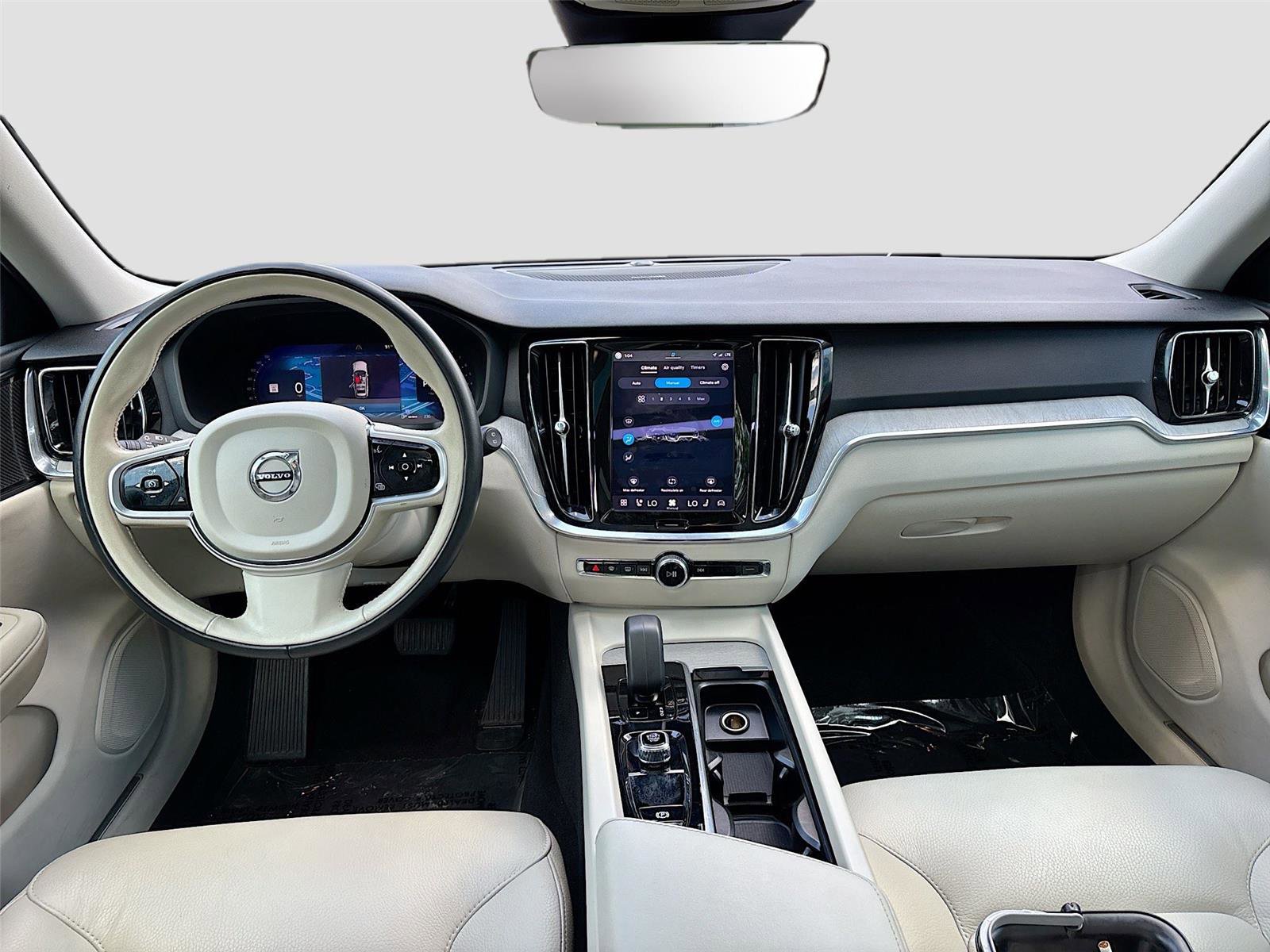 Used 2025 Volvo V60 B5 Cross Country Plus image 24