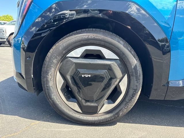 Used 2024 Kia EV9 Land AWD/4WD image 9