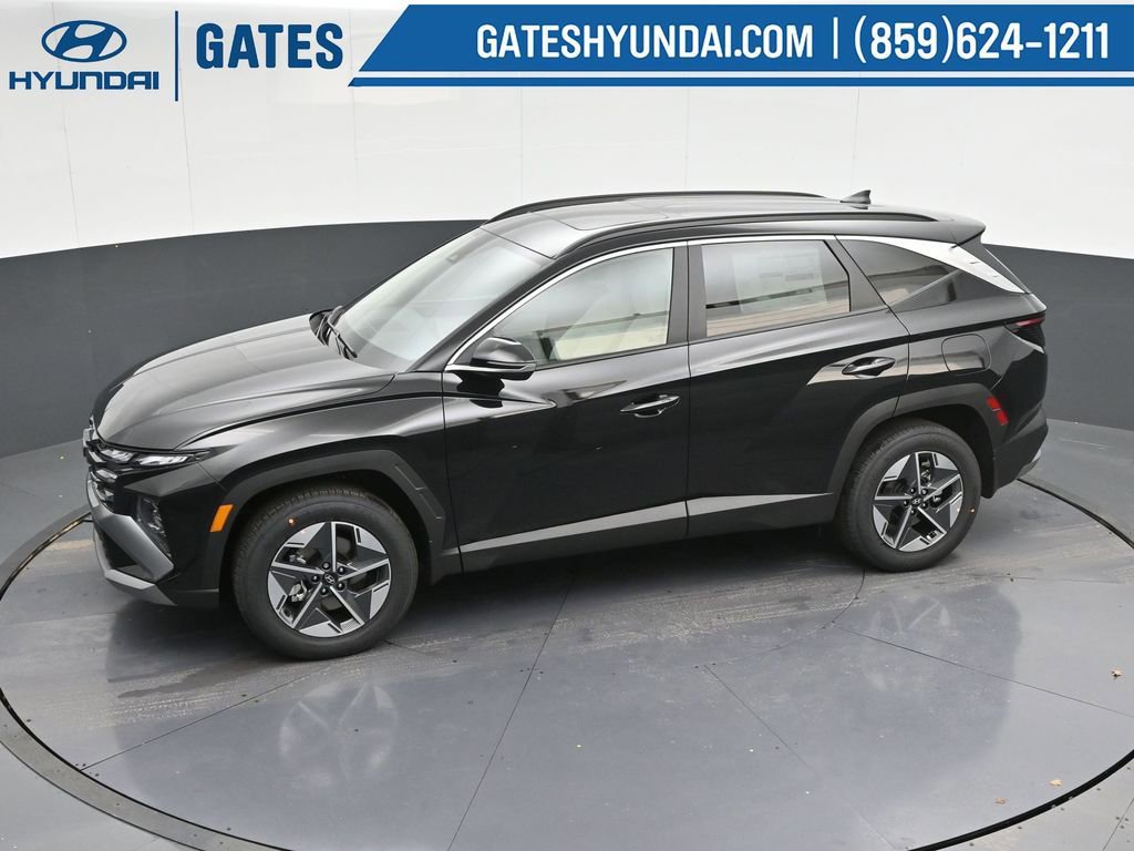 Used 2025 Hyundai Tucson SEL AWD/4WD image 47