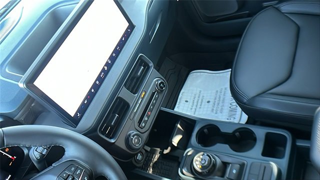 New 2025 Ford Maverick Lariat w/ Black Appearance Package image 28