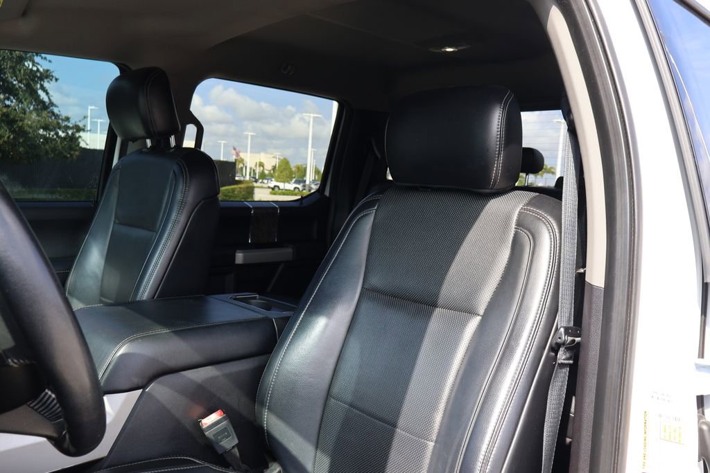 Used 2018 Ford F250 Lariat w/ Lariat Value Package AWD/4WD image 13