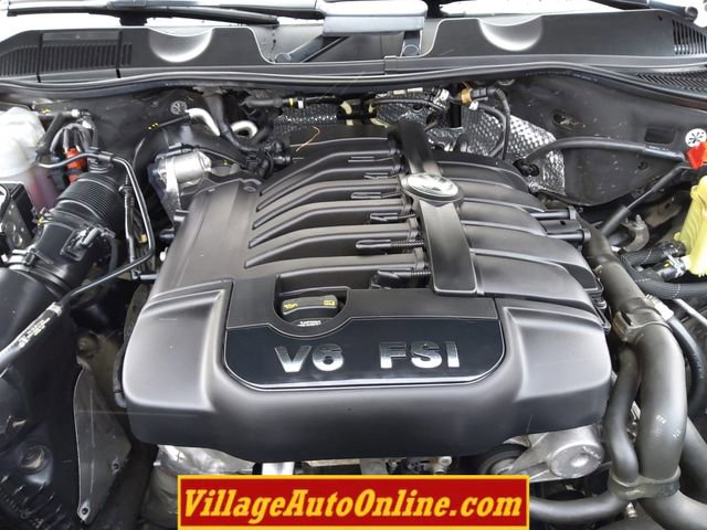 Used 2017 Volkswagen Touareg Wolfsburg Edition image 46