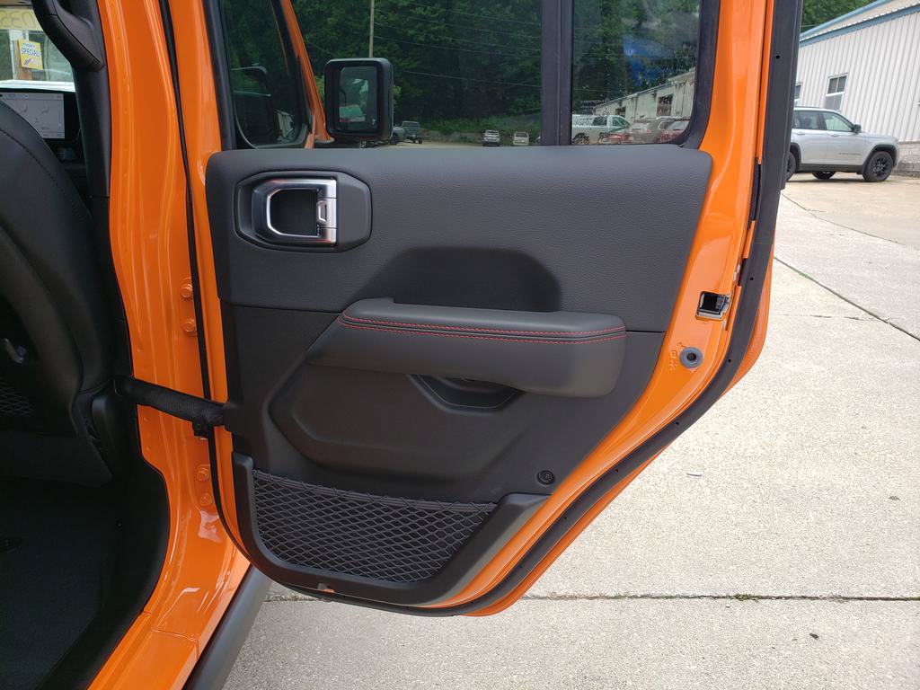 New 2026 Jeep Wrangler Unlimited Rubicon AWD/4WD image 19