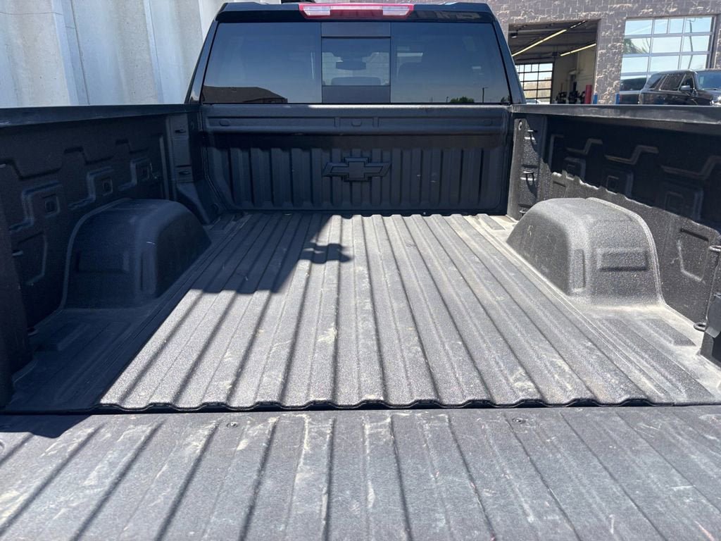 Used 2024 Chevrolet Silverado 1500 RST w/ Convenience Package II AWD/4WD image 17