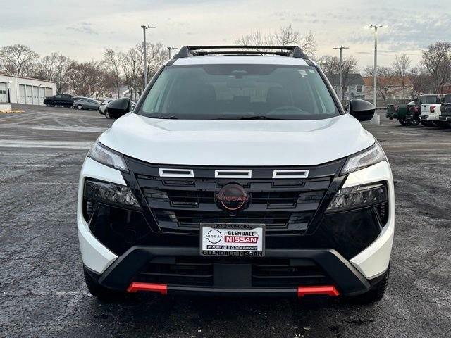 Certified 2025 Nissan Rogue SV AWD/4WD image 2