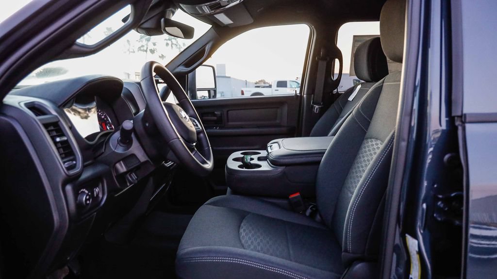 New 2026 RAM 2500 Warlock AWD/4WD image 21