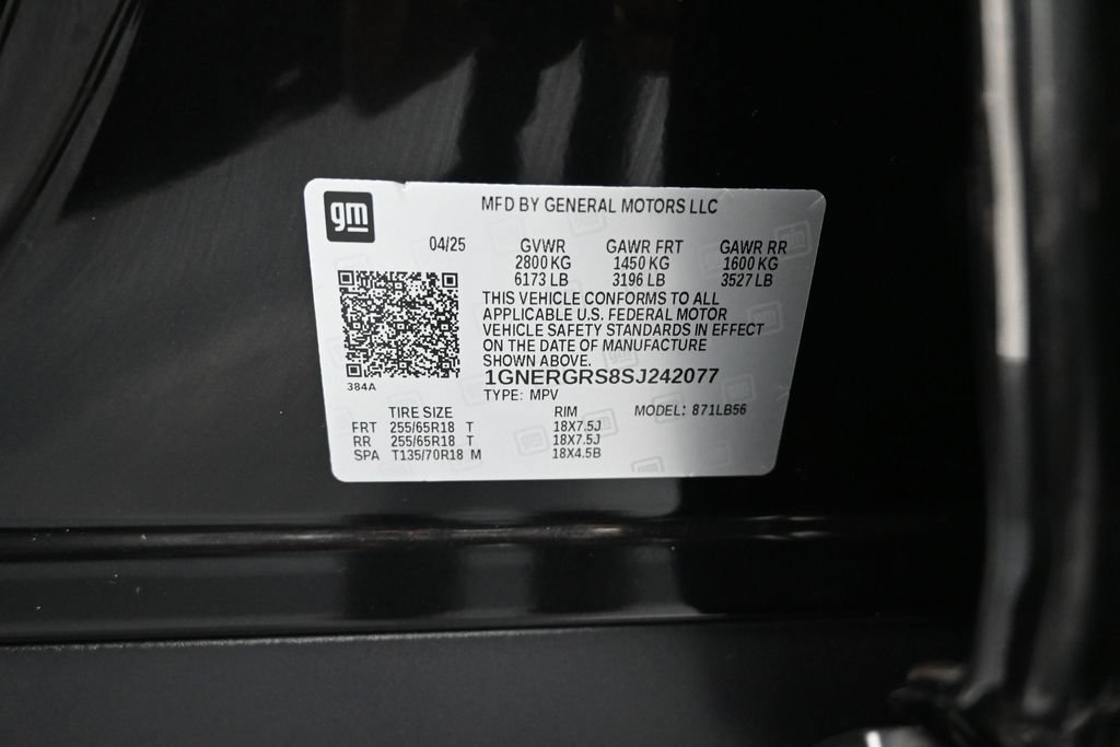 Used 2025 Chevrolet Traverse LT FWD image 11