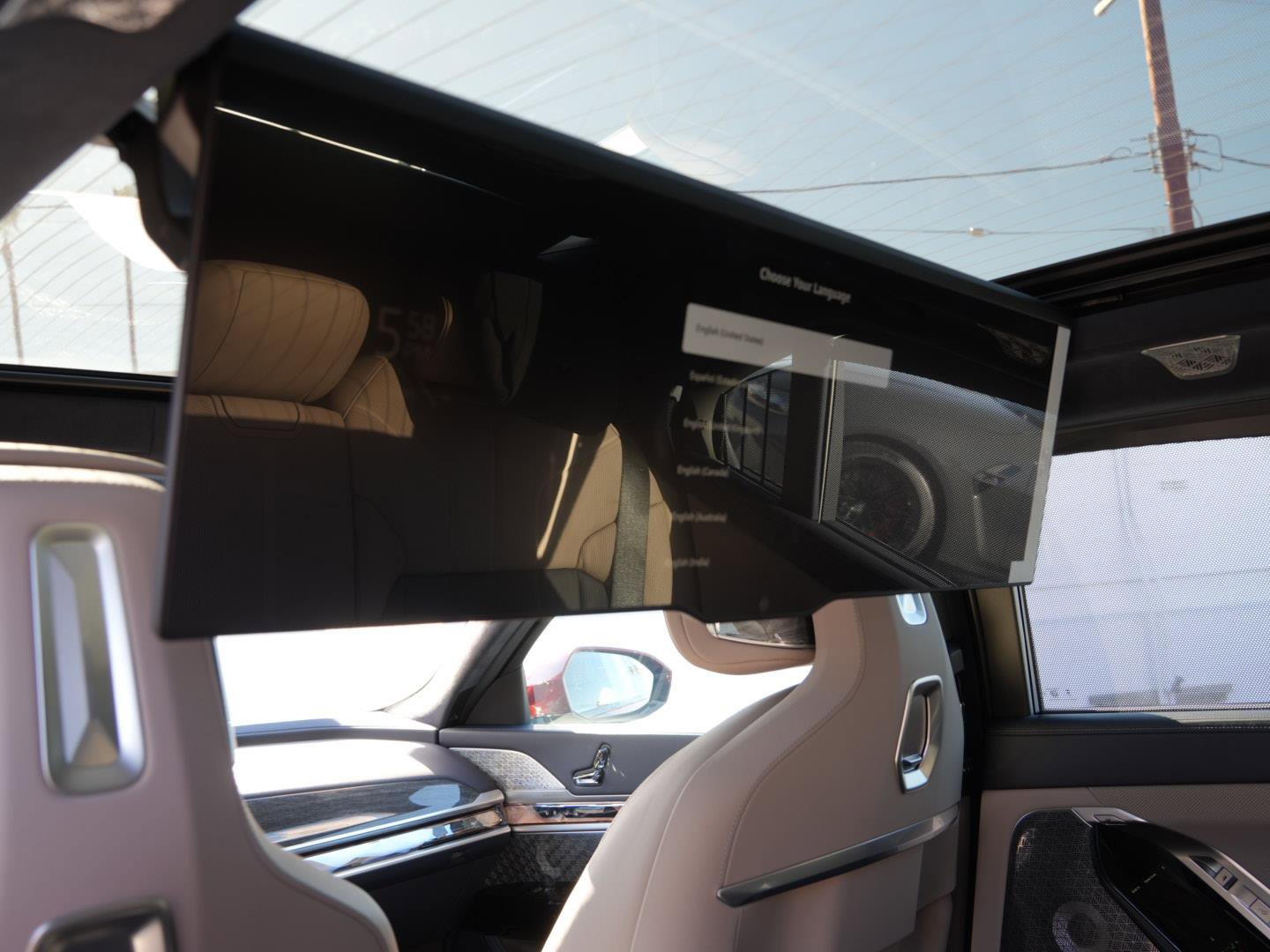 Used 2025 BMW 760i xDrive w/ Executive Package image 22