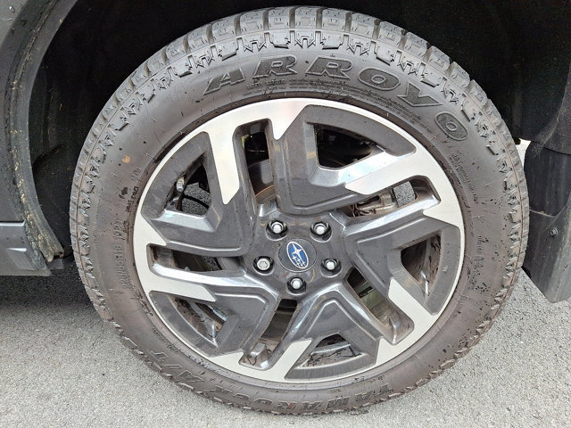 Certified 2025 Subaru Forester Limited AWD/4WD image 6