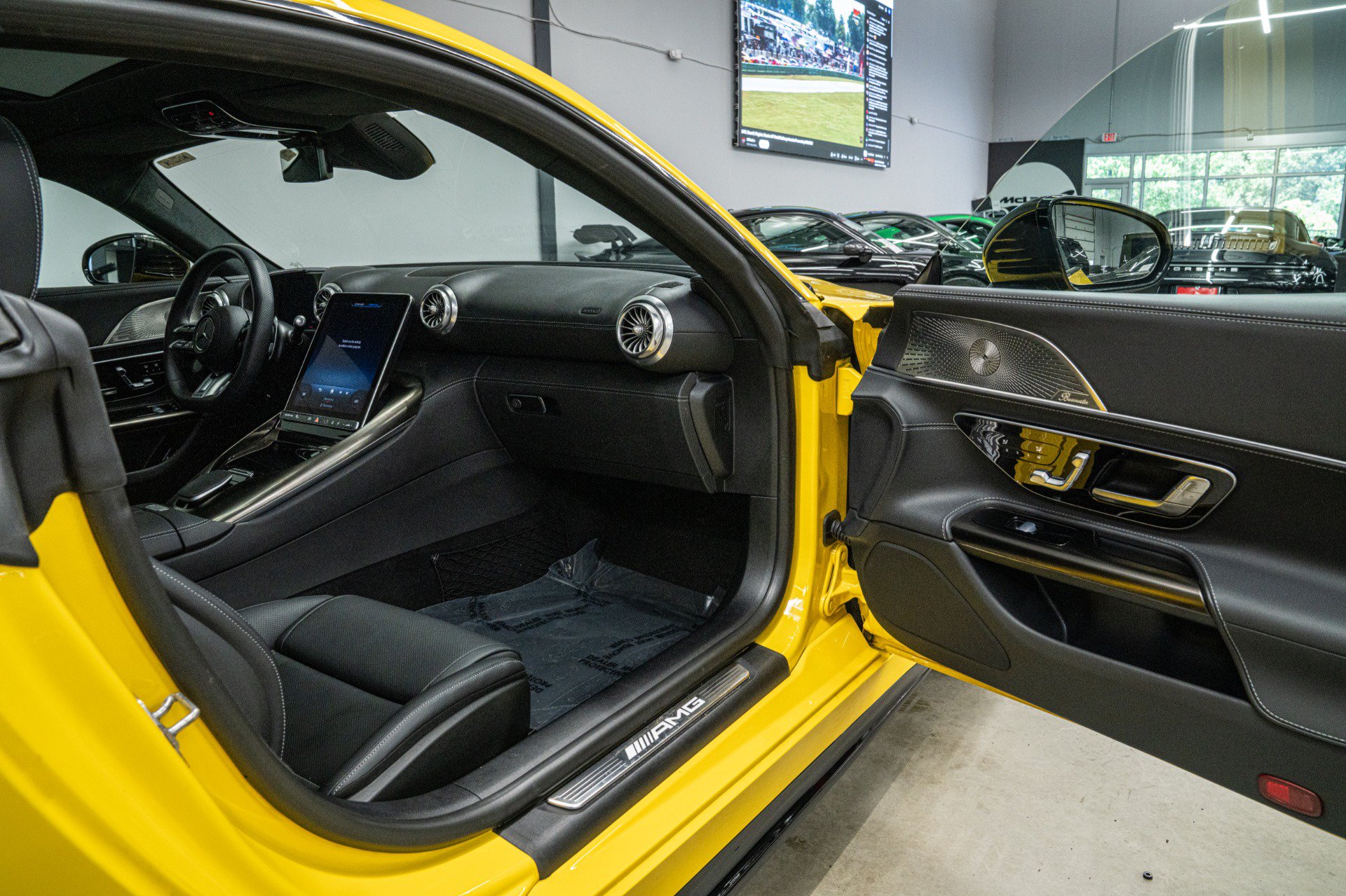 Used 2024 Mercedes-Benz AMG GT 63 image 32