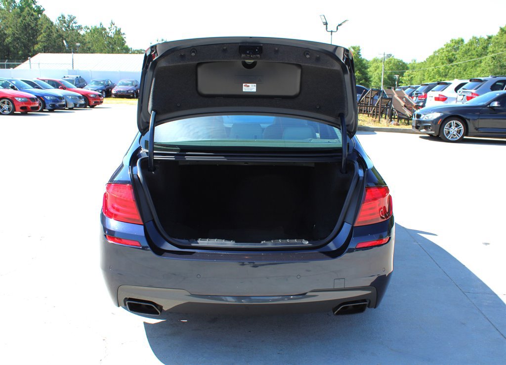 Used 2011 BMW 550i Sedan RWD image 34