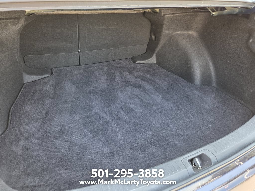 Used 2025 Toyota Corolla SE FWD image 13