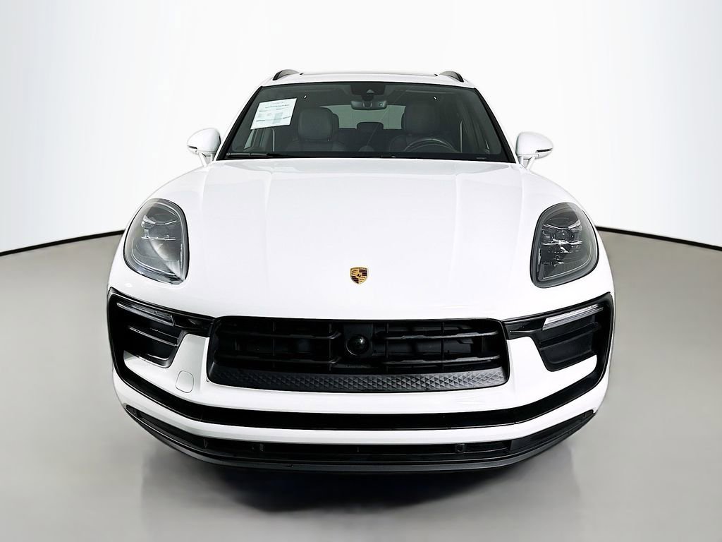 New 2025 Porsche Macan image 6