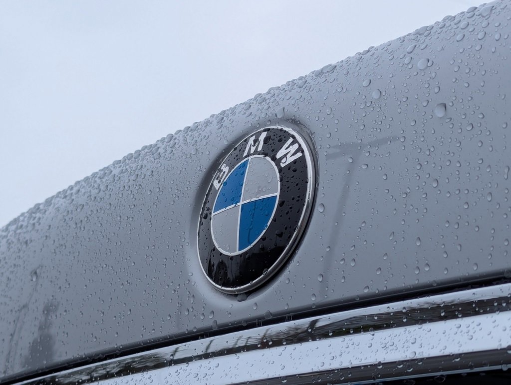 Used 2019 BMW 740i w/ Executive Package image 32