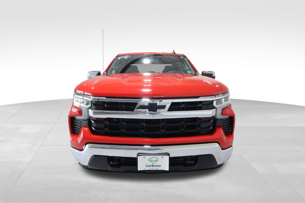 Used 2022 Chevrolet Silverado 1500 LT AWD/4WD image 7