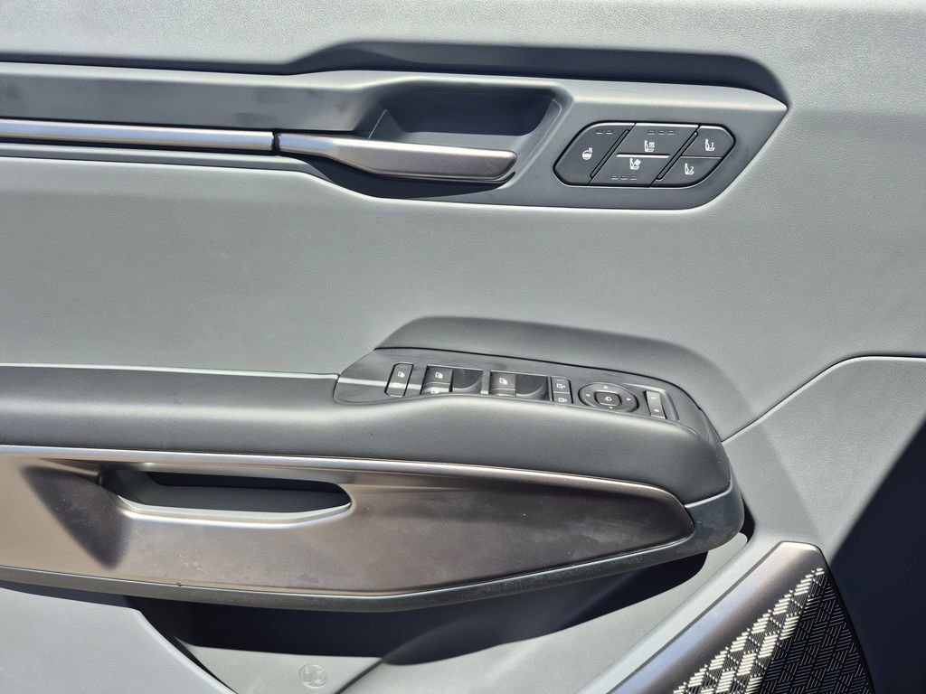 New 2026 Kia EV9 Wind image 6