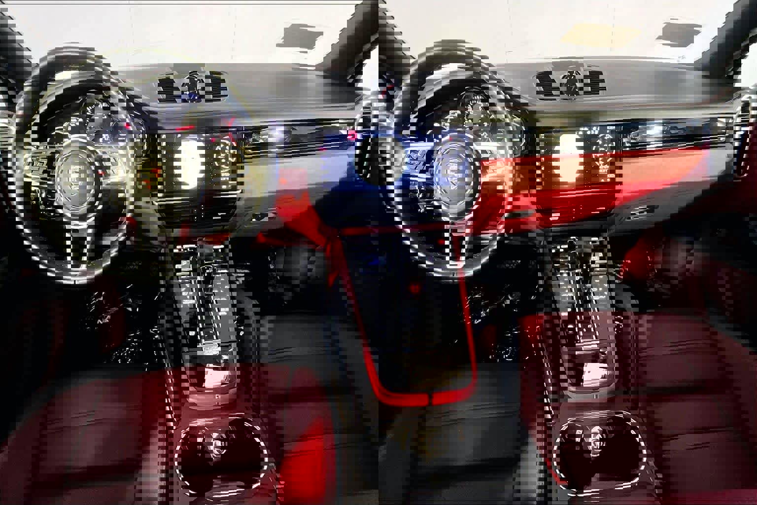 Used 2021 Porsche Cayenne AWD/4WD image 16