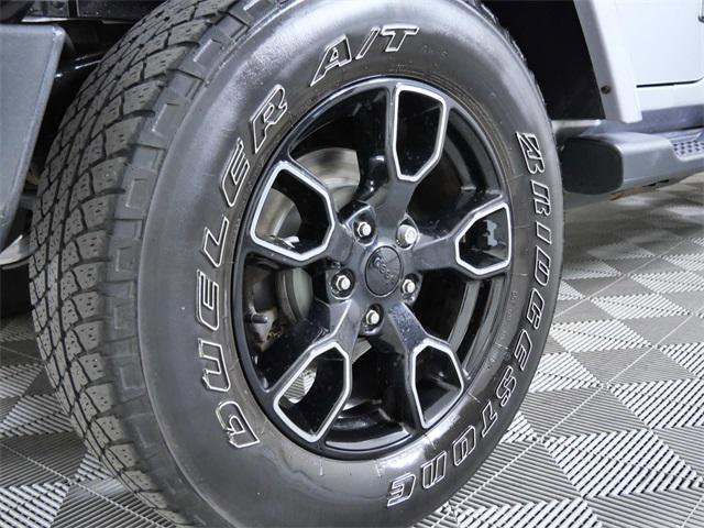Used 2017 Jeep Wrangler Unlimited Sahara image 9