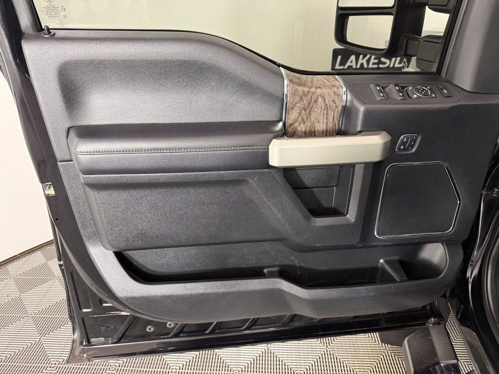 Used 2017 Ford F450 Lariat w/ Lariat Ultimate Package image 14