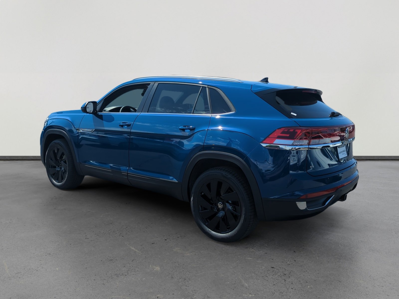 New 2026 Volkswagen Atlas Cross Sport SE image 3