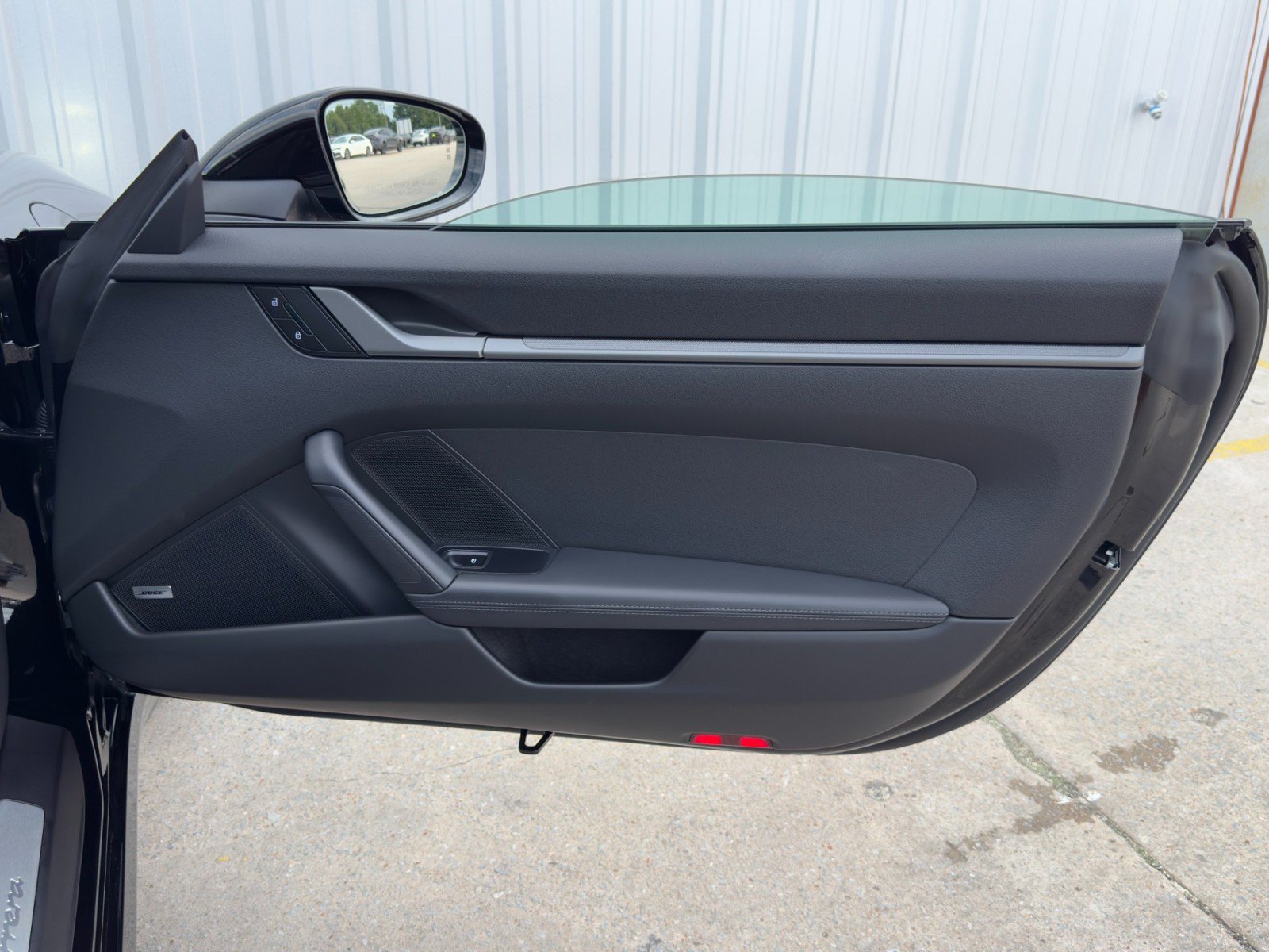 Used 2025 Porsche 911 Carrera RWD image 43