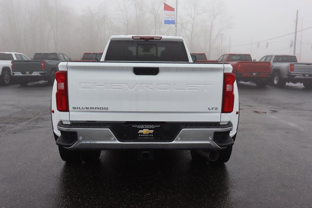 New 2026 Chevrolet Silverado 3500 LTZ w/ LTZ Convenience Package image 27