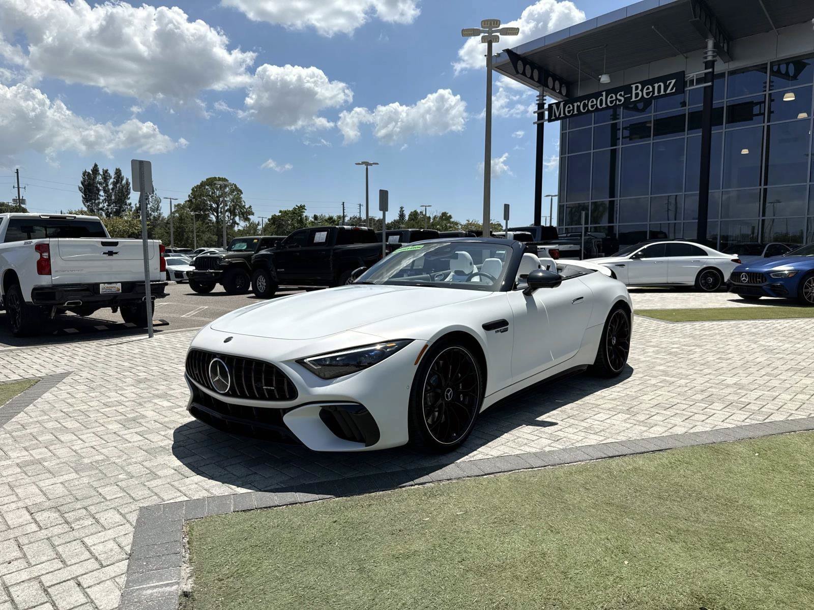New 2026 Mercedes-Benz SL 55 AMG 4MATIC image 2